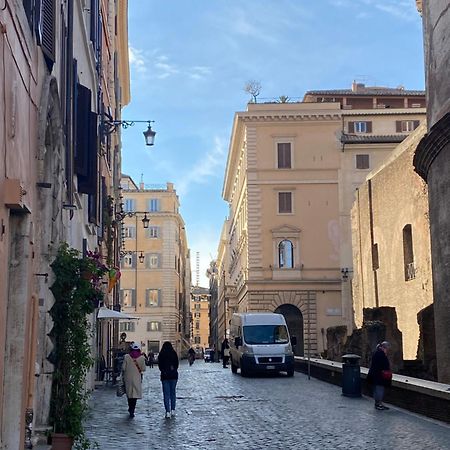 A Window On Pantheon Apartment Rome Exterior photo